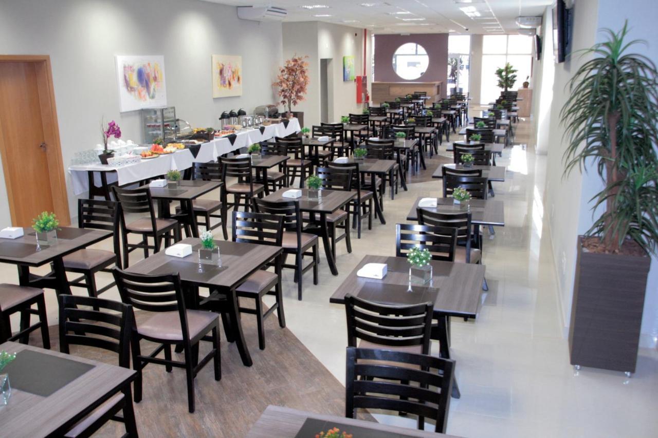 Onix Inn Hotel Cravinhos Екстер'єр фото