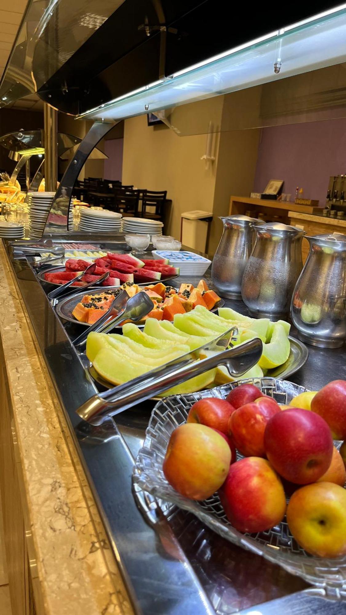 Onix Inn Hotel Cravinhos Екстер'єр фото
