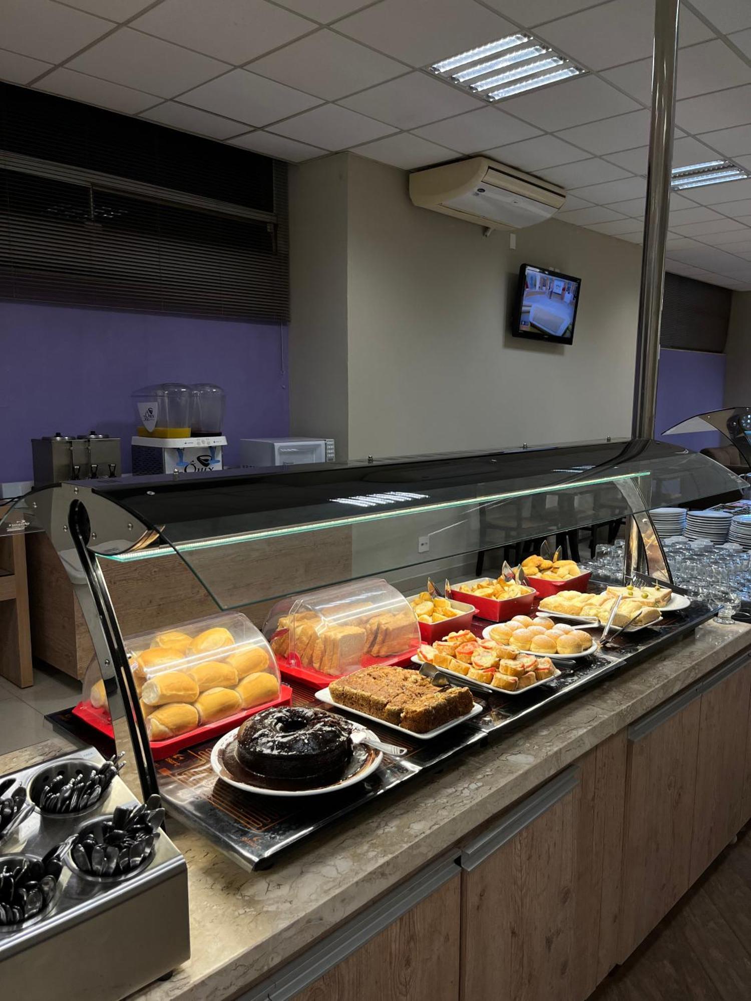 Onix Inn Hotel Cravinhos Екстер'єр фото