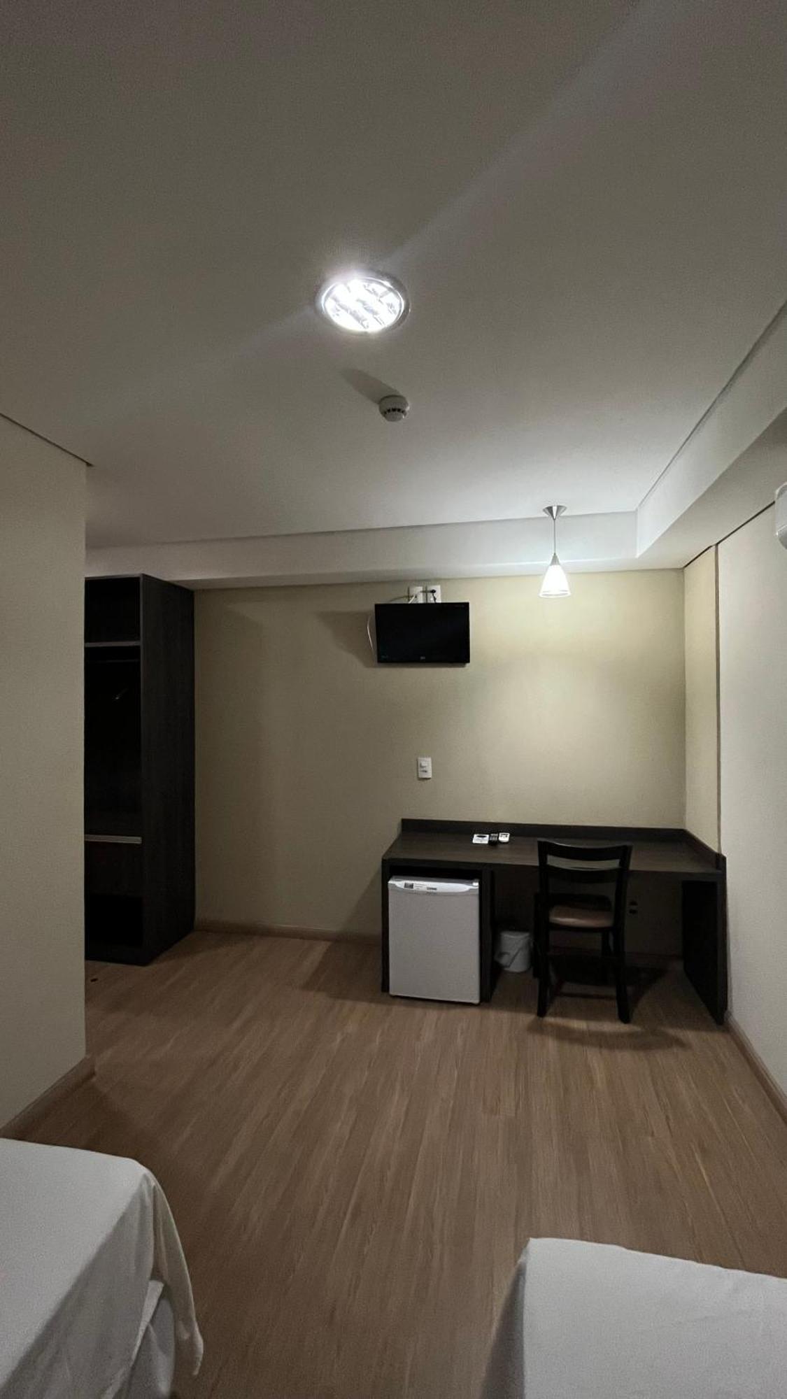 Onix Inn Hotel Cravinhos Екстер'єр фото