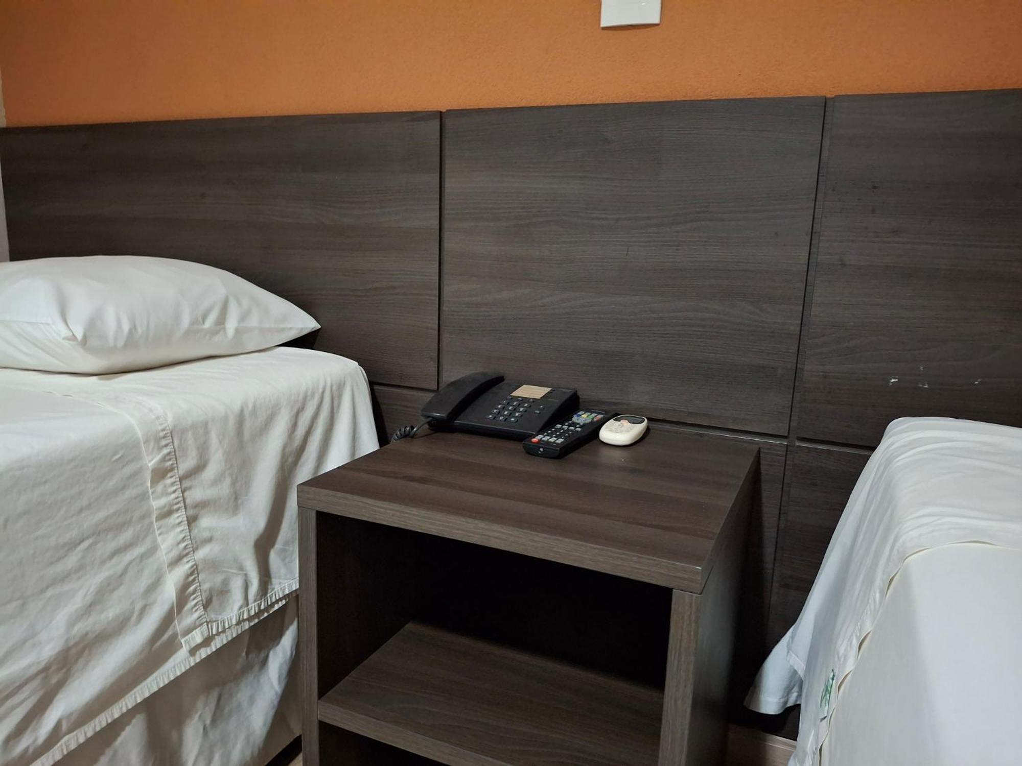 Onix Inn Hotel Cravinhos Екстер'єр фото